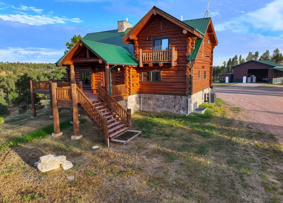 Image of Sundance Ranch  445 Acres in Crook County, Wyoming   Hunter's Paradise   Outdoor Retreat